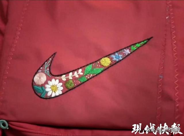 NIKE将给在书包缝NIKE标母亲寄礼物
