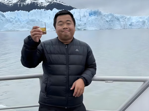 新巧牛 旅行博主的“钞能力”! 千万粉丝网红自曝年收入可达九位数: 别小看我